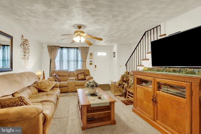 2130 KENSINGTON ST, Harrisburg, PA 17104