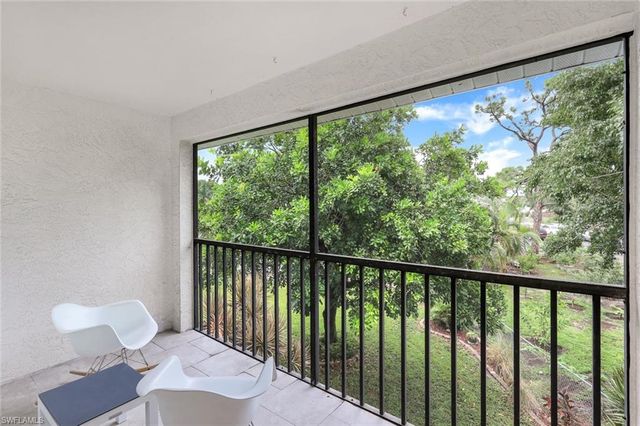 815 Victoria DR # 207, Cape Coral, FL 33904