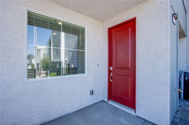145 Aqua Commons Lane, Henderson, NV 89015