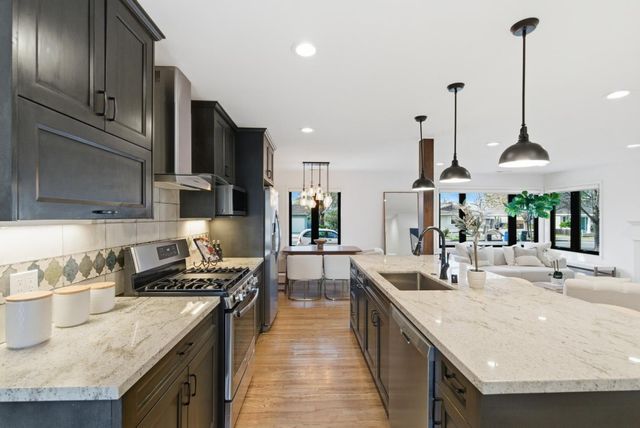 1120 17th Avenue, Redwood City, CA 94063