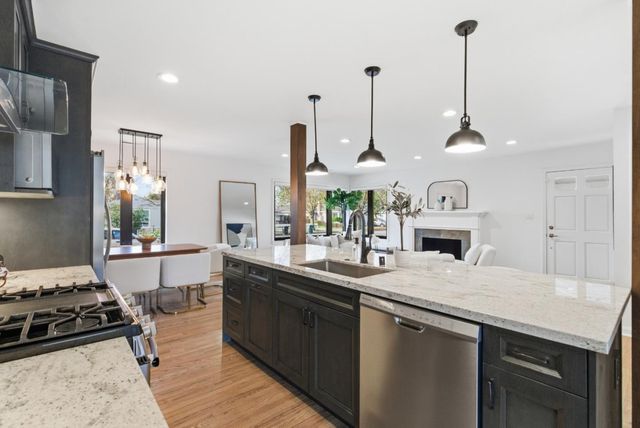 1120 17th Avenue, Redwood City, CA 94063