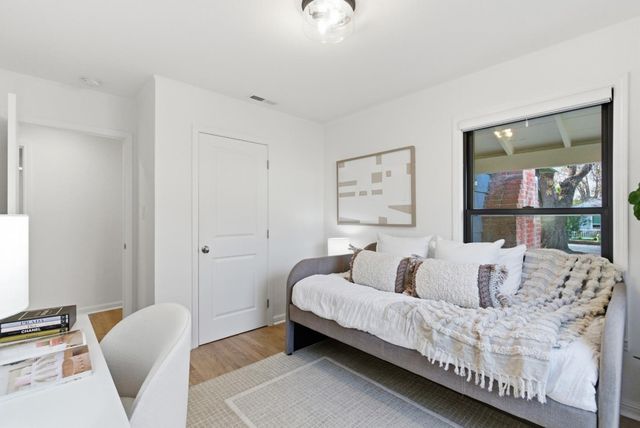 1120 17th Avenue, Redwood City, CA 94063