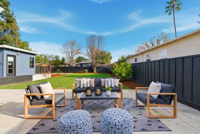 1120 17th Avenue, Redwood City, CA 94063