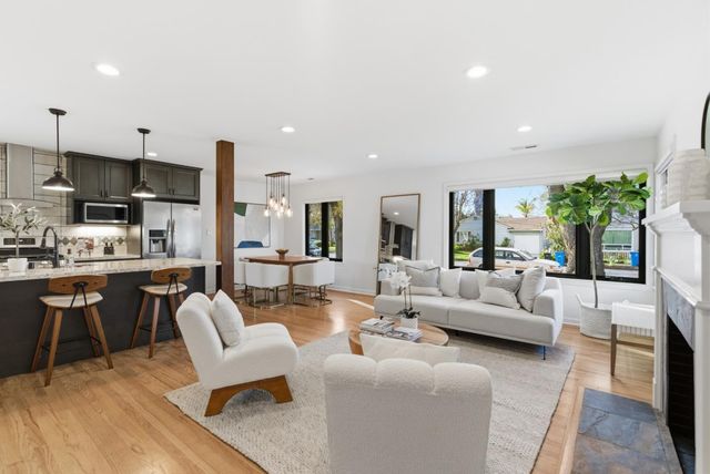 1120 17th Avenue, Redwood City, CA 94063