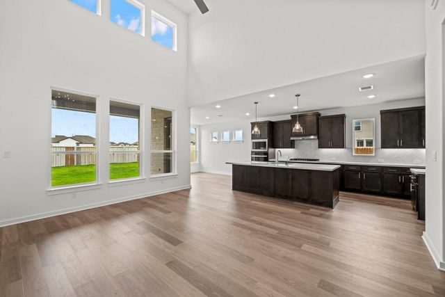 217 Pacific Grove CIR, Liberty Hill, TX 78642