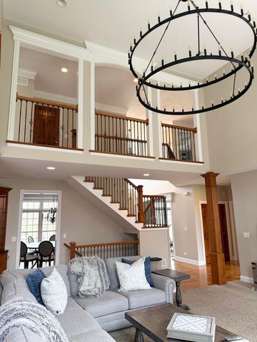 822 Waters Edge Drive, South Elgin, IL 60177