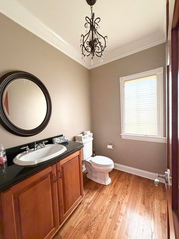 822 Waters Edge Drive, South Elgin, IL 60177