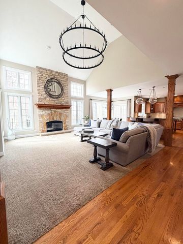 822 Waters Edge Drive, South Elgin, IL 60177