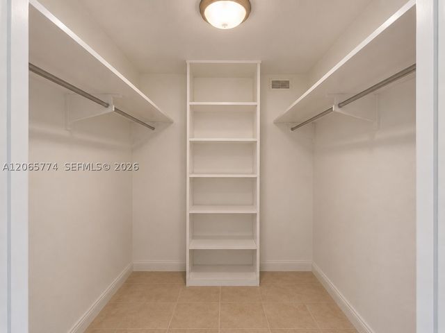 5401 Collins Ave 832, Miami Beach, FL 33140