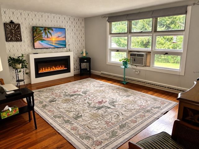 450 Center St, Pembroke, MA 02359