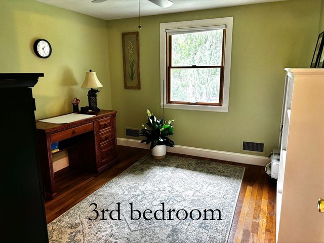 450 Center St, Pembroke, MA 02359