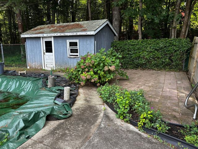 450 Center St, Pembroke, MA 02359