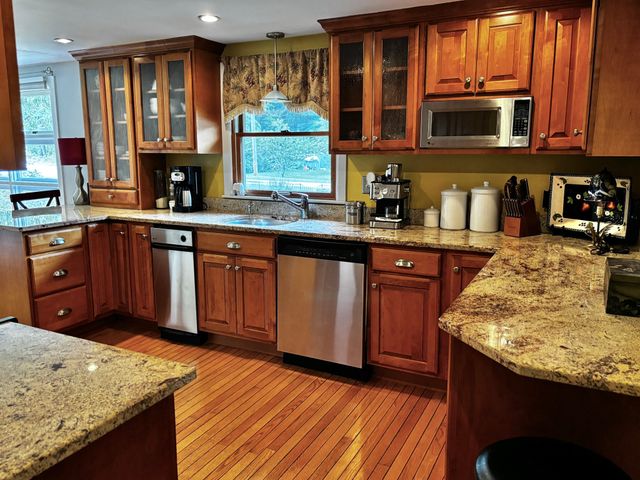 450 Center St, Pembroke, MA 02359