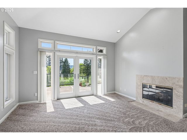16 LITTLE CAPE HORN Rd, Cathlamet, WA 98612