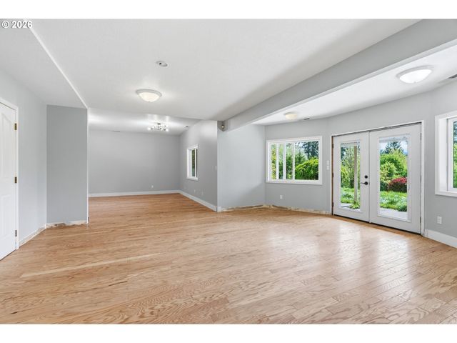 16 LITTLE CAPE HORN Rd, Cathlamet, WA 98612