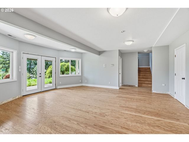 16 LITTLE CAPE HORN Rd, Cathlamet, WA 98612