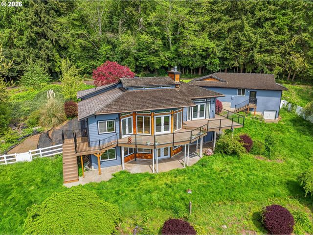 16 LITTLE CAPE HORN Rd, Cathlamet, WA 98612