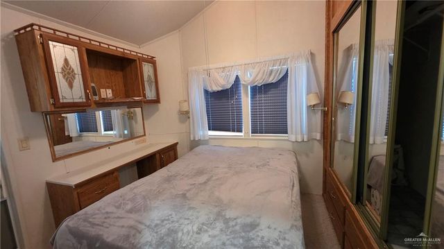 2421 Bobolink W Circle, Palmview, TX 78572