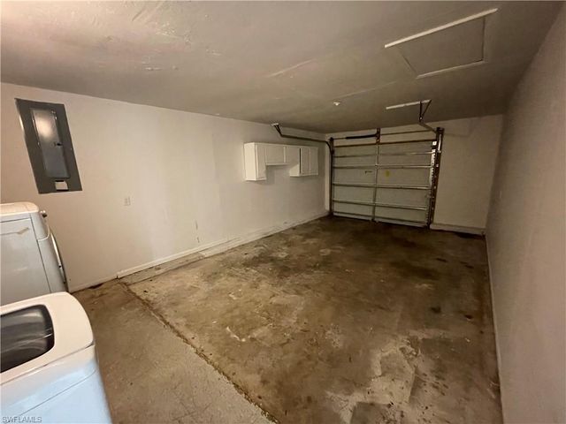 2505 NE 22nd PL, Cape Coral, FL 33909