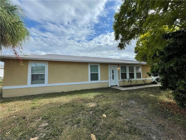 2505 NE 22nd PL, Cape Coral, FL 33909