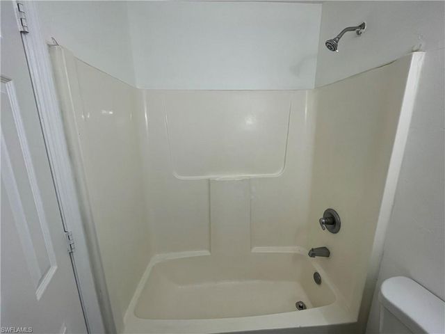 2505 NE 22nd PL, Cape Coral, FL 33909