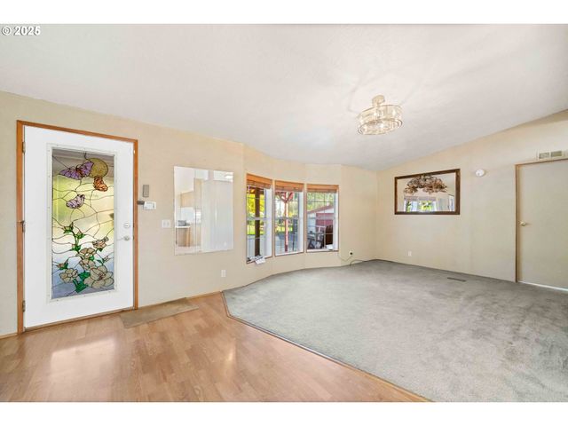 90994 BEACON Ln, Coos Bay, OR 97420