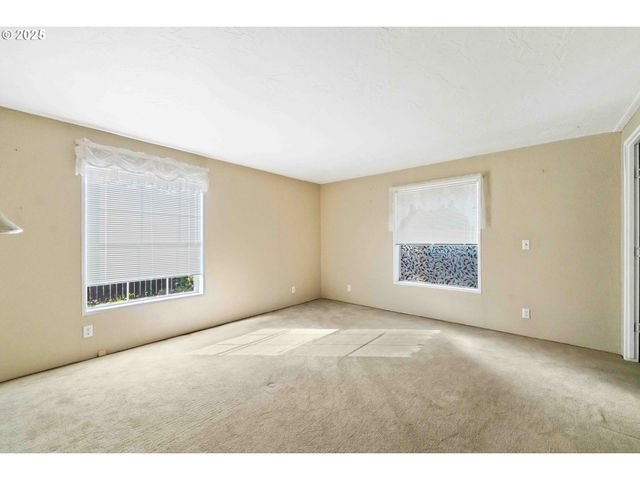 90994 BEACON Ln, Coos Bay, OR 97420