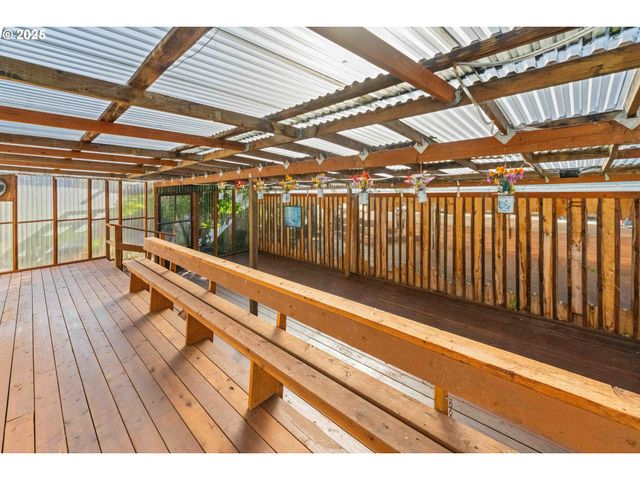 90994 BEACON Ln, Coos Bay, OR 97420