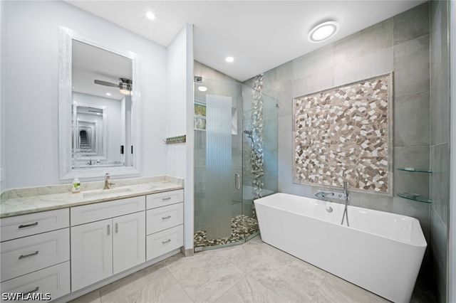 2291 Thomasson DR, Naples, FL 34112