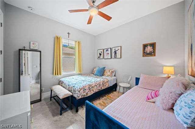 2291 Thomasson DR, Naples, FL 34112