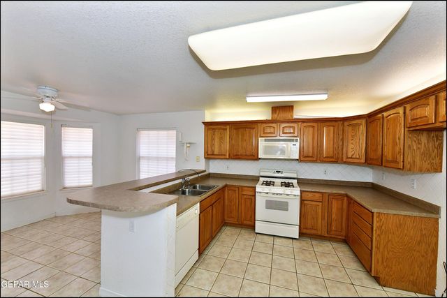 14101 KOSHARE Court, El Paso, TX 79938