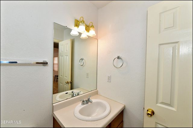 14101 KOSHARE Court, El Paso, TX 79938