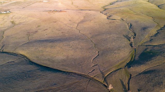 4200 Coulter Ln, Latrobe, CA 95682