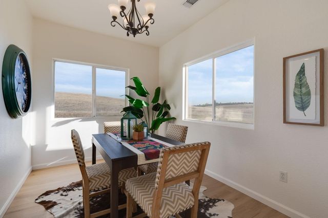 4200 Coulter Ln, Latrobe, CA 95682