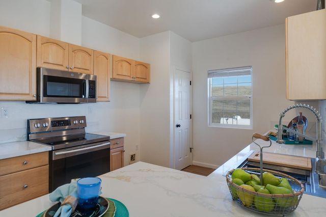 4200 Coulter Ln, Latrobe, CA 95682