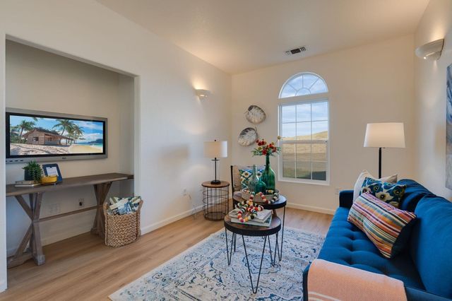 4200 Coulter Ln, Latrobe, CA 95682