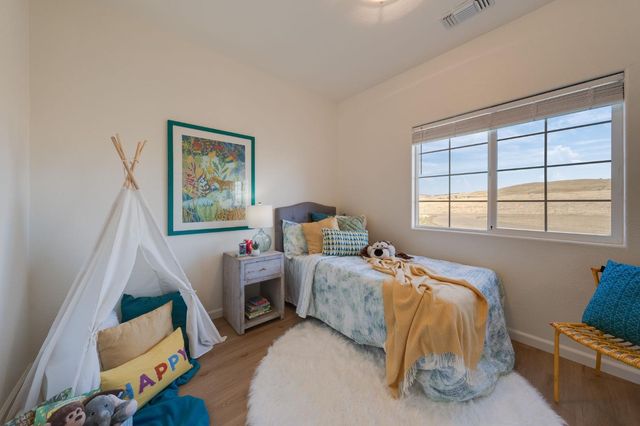 4200 Coulter Ln, Latrobe, CA 95682