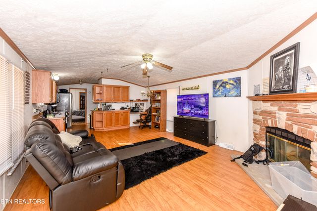 463 Lovers Lane, Townsend, TN 37882