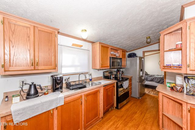 463 Lovers Lane, Townsend, TN 37882