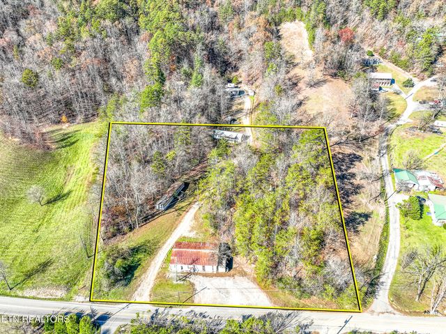463 Lovers Lane, Townsend, TN 37882