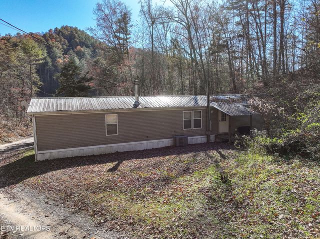 463 Lovers Lane, Townsend, TN 37882
