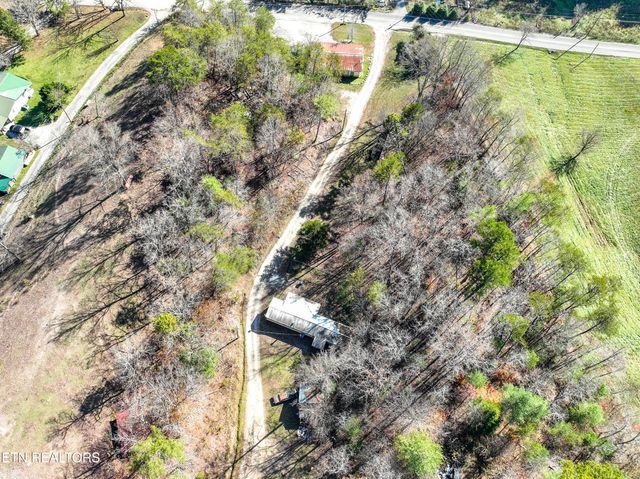 463 Lovers Lane, Townsend, TN 37882