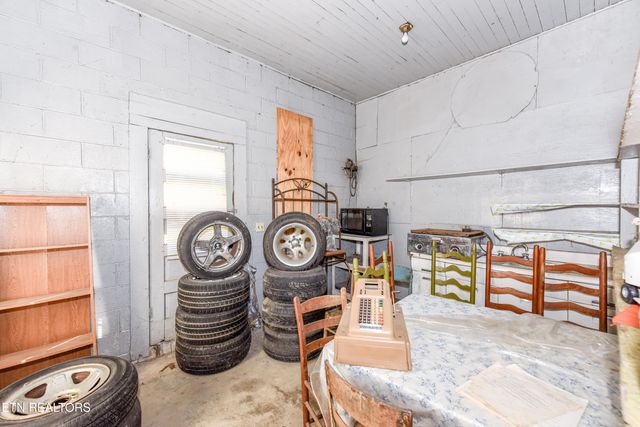 463 Lovers Lane, Townsend, TN 37882