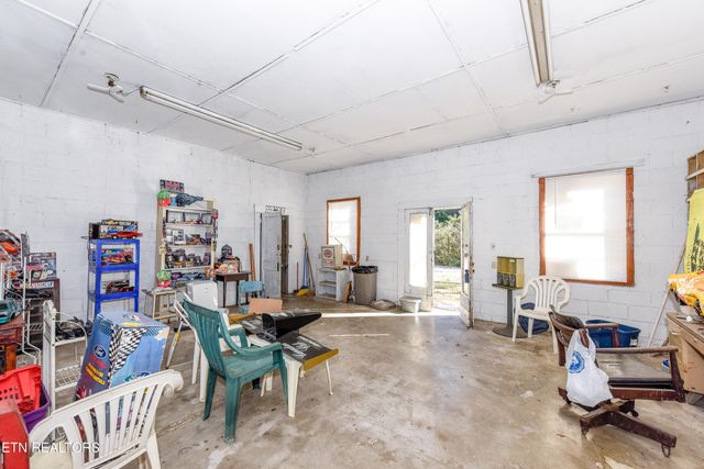 463 Lovers Lane, Townsend, TN 37882