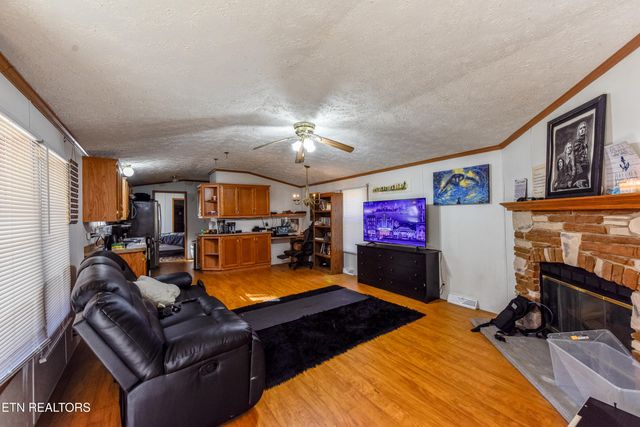 463 Lovers Lane, Townsend, TN 37882