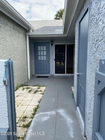 1430 Malibu Circle NE 111, Palm Bay, FL 32905