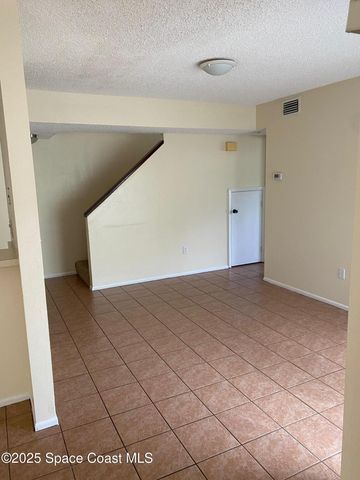 1430 Malibu Circle NE 111, Palm Bay, FL 32905