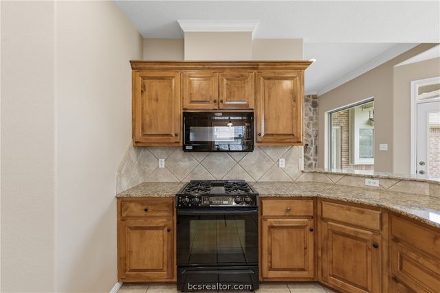 8407 Alison Avenue, College Station, TX 77845