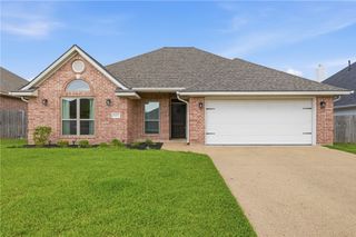 8407 Alison Avenue, College Station, TX 77845