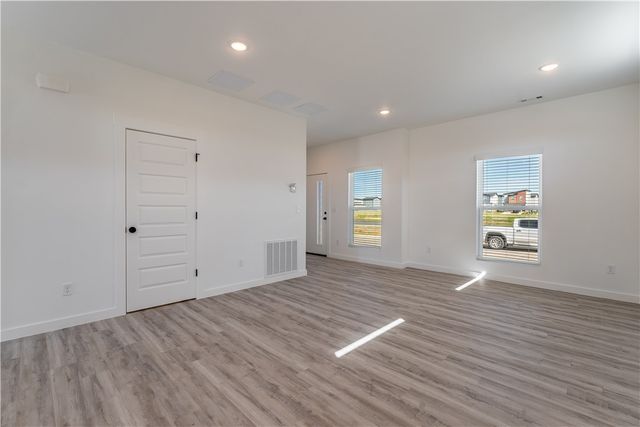 1101 SW Kentucky Avenue, Bentonville, AR 72713